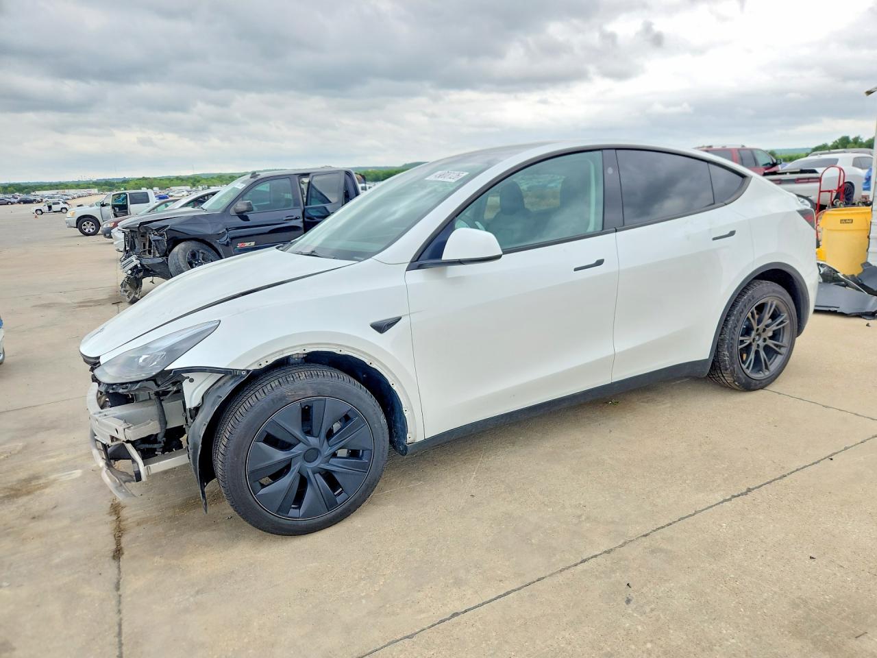 Salvage Tesla Model Y Image