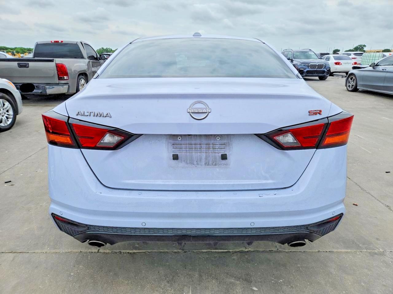 Nissan Altima Sr