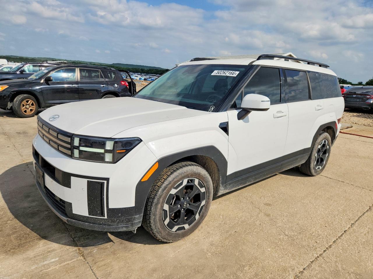 Salvage Hyundai SANTA FE Image