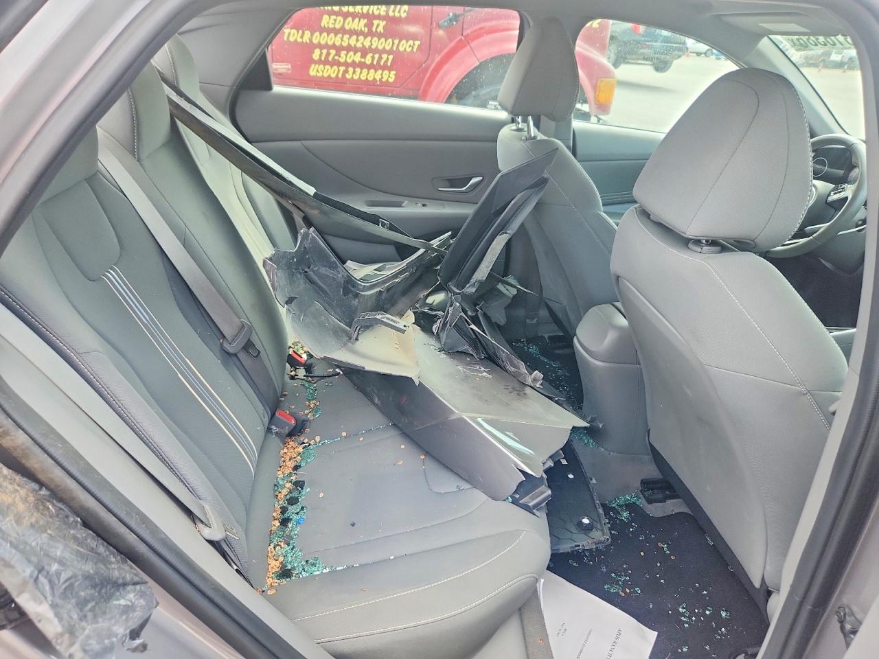 Hyundai ELANTRA Sel