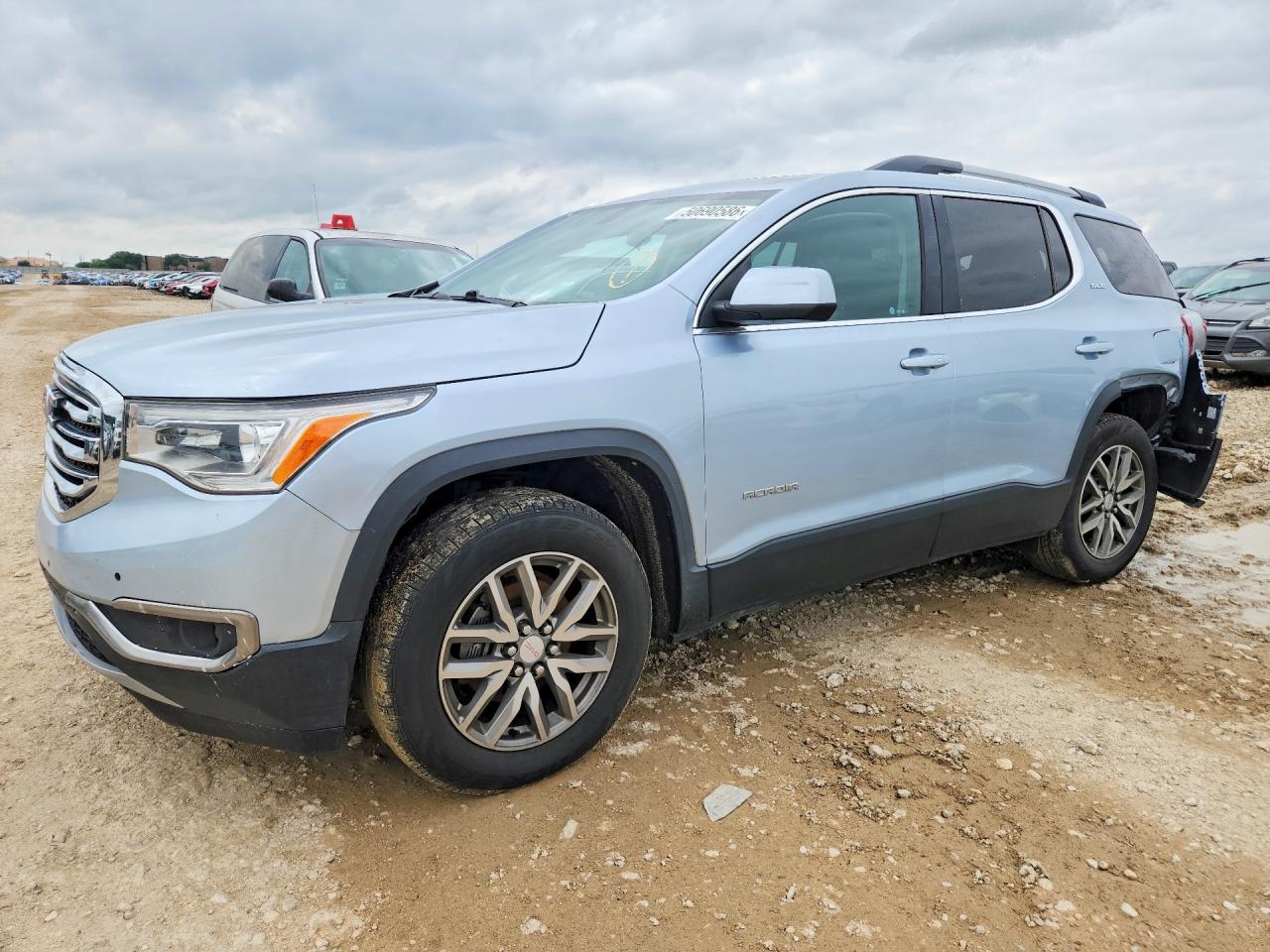 Salvage GMC Acadia Image