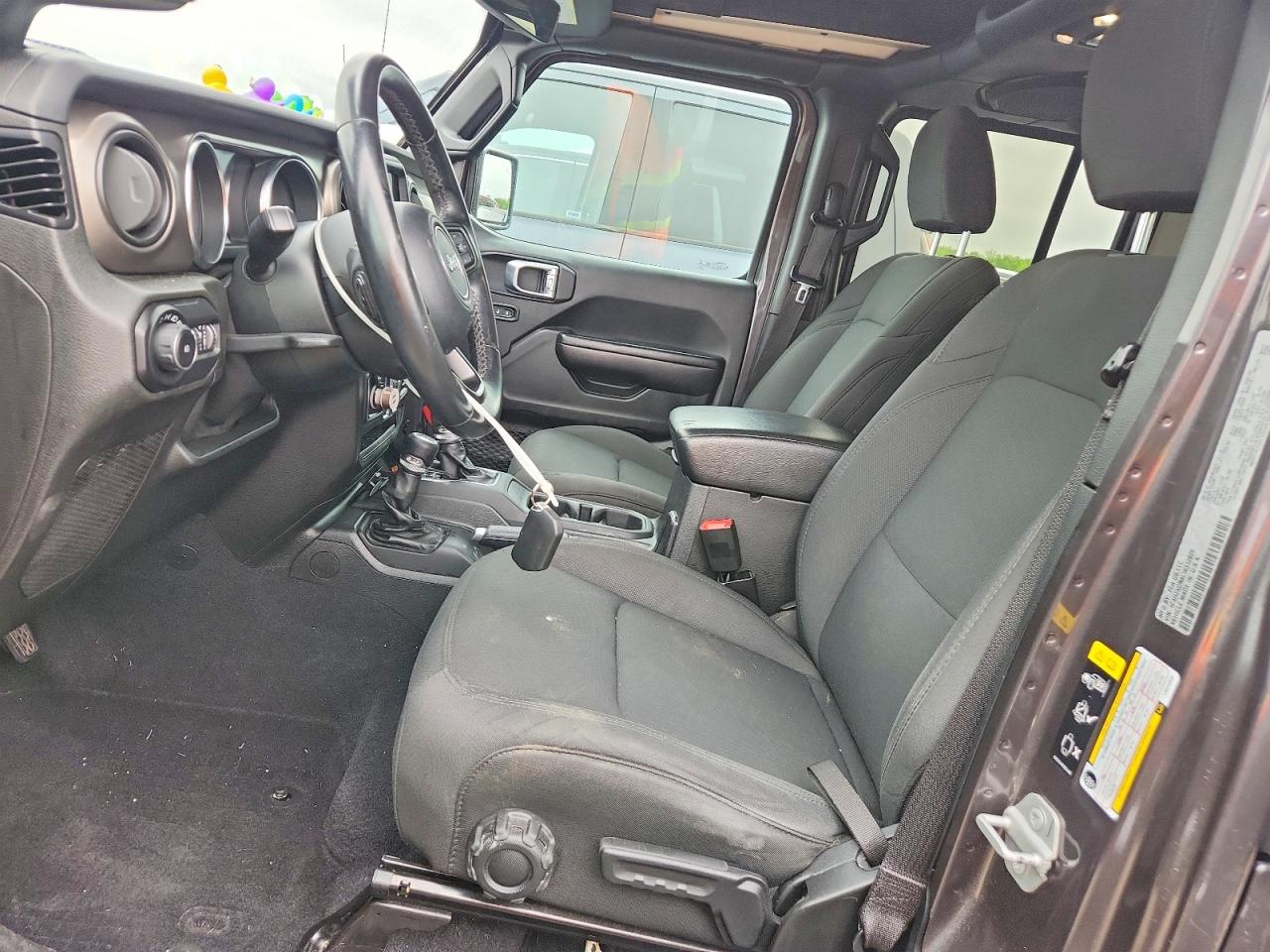 Jeep Wrangler Sport