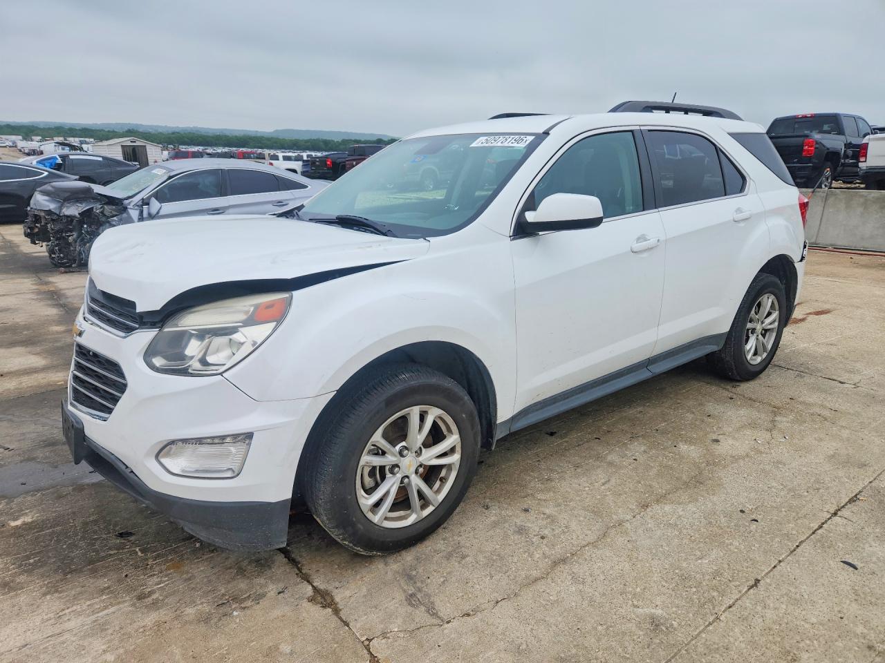 Salvage Chevrolet Equinox Image