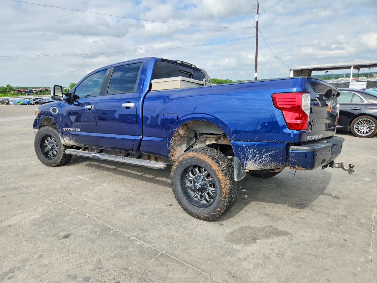 Nissan Titan Sl