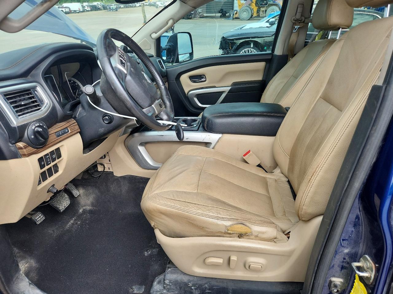Nissan Titan Sl
