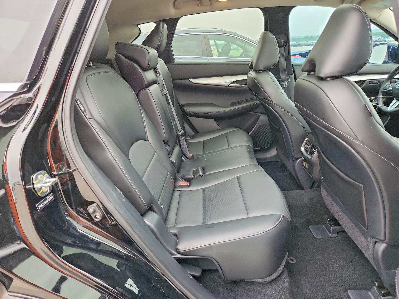 INFINITI Qx Essential