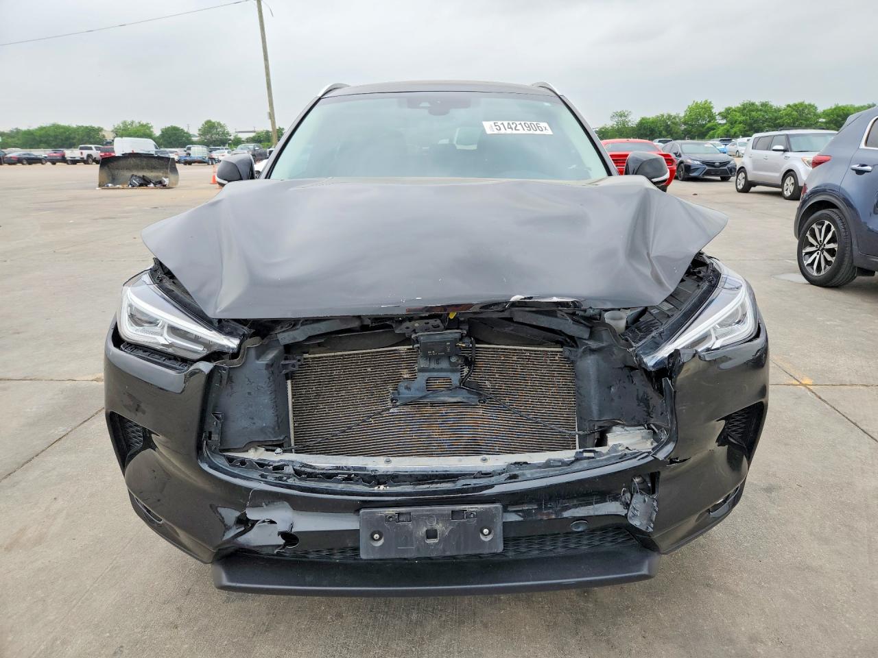 INFINITI Qx Essential