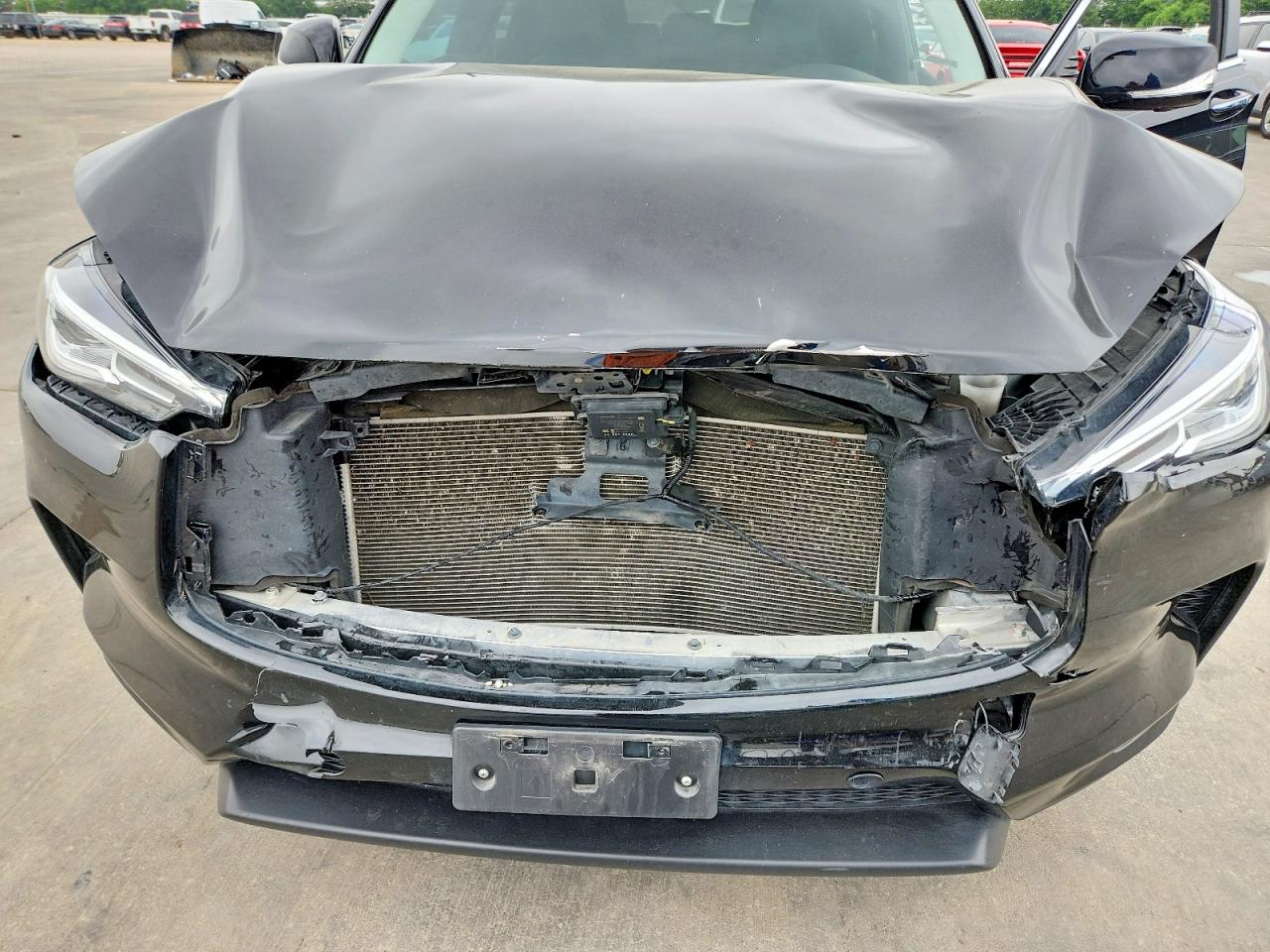 INFINITI Qx Essential