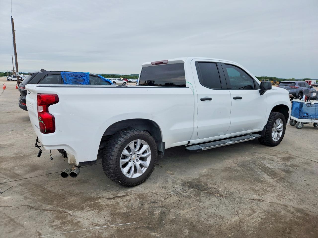 Chevrolet Silverado C1500 Custom