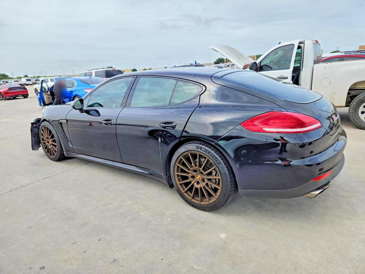 Porsche Panamera S
