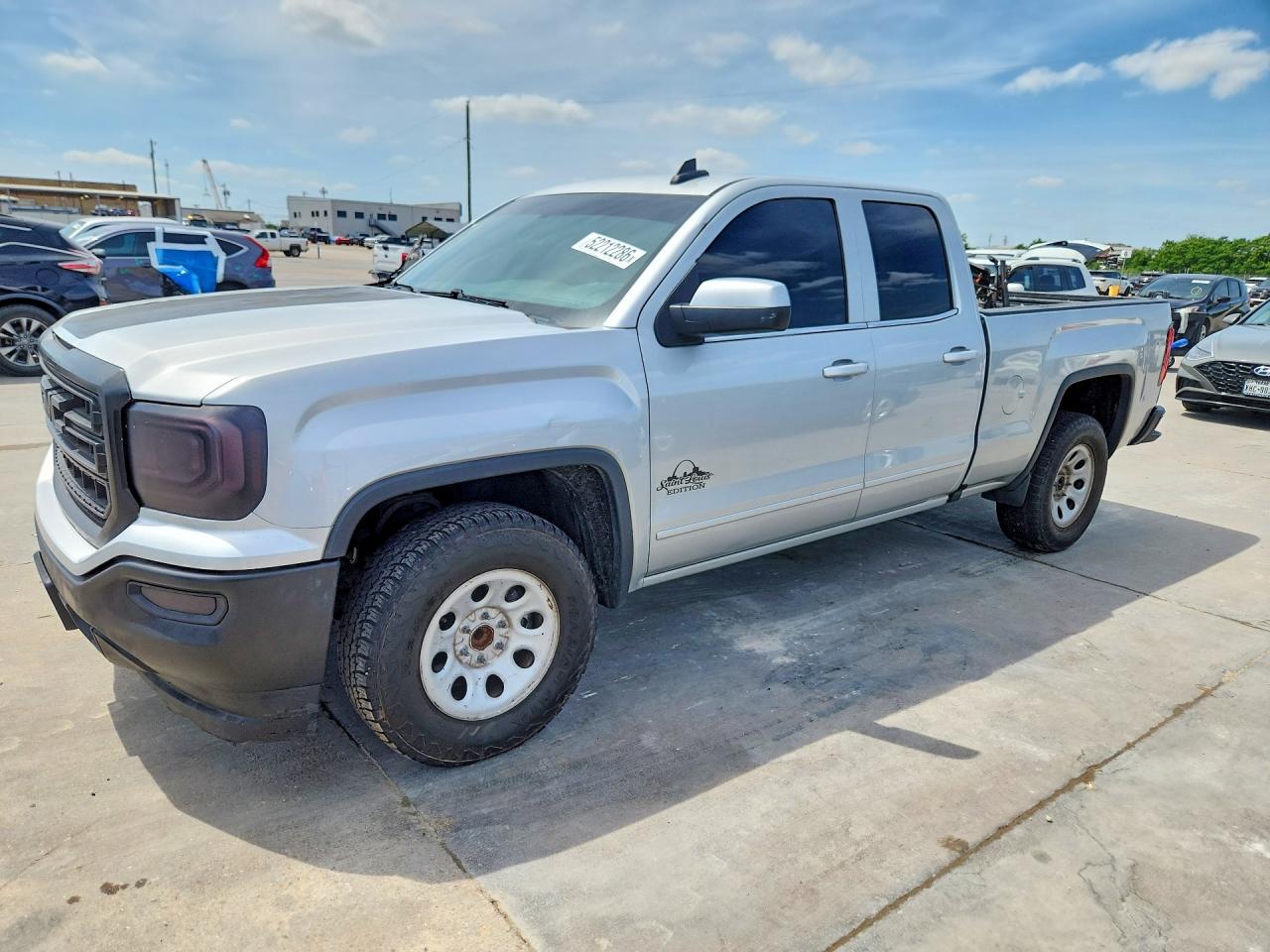 Salvage GMC Sierra Image