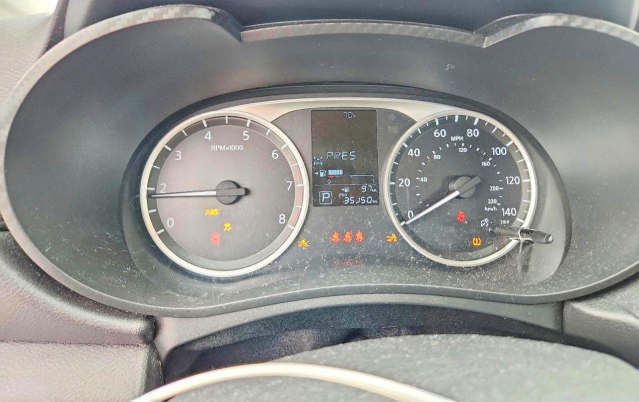 Nissan Versa S