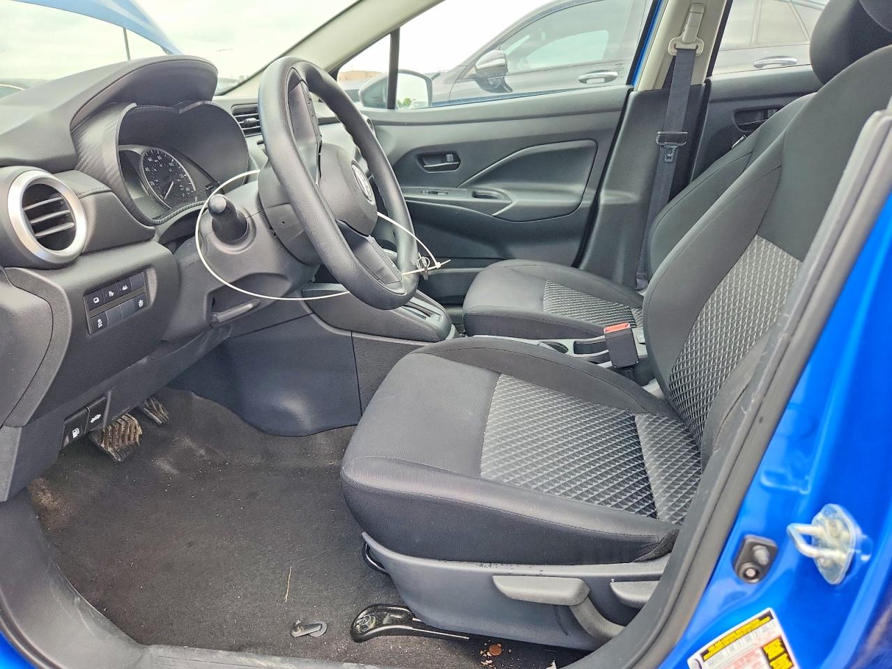 Nissan Versa S