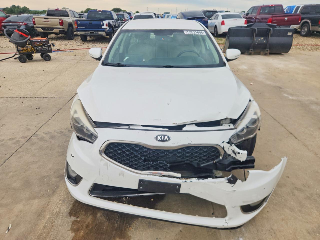 Kia Cadenza Luxury