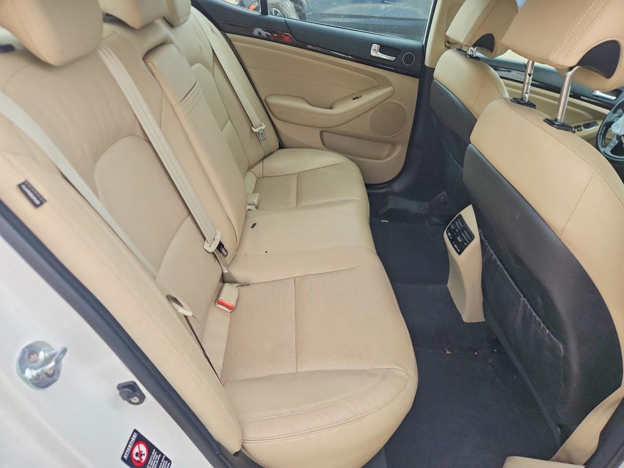 Kia Cadenza Luxury