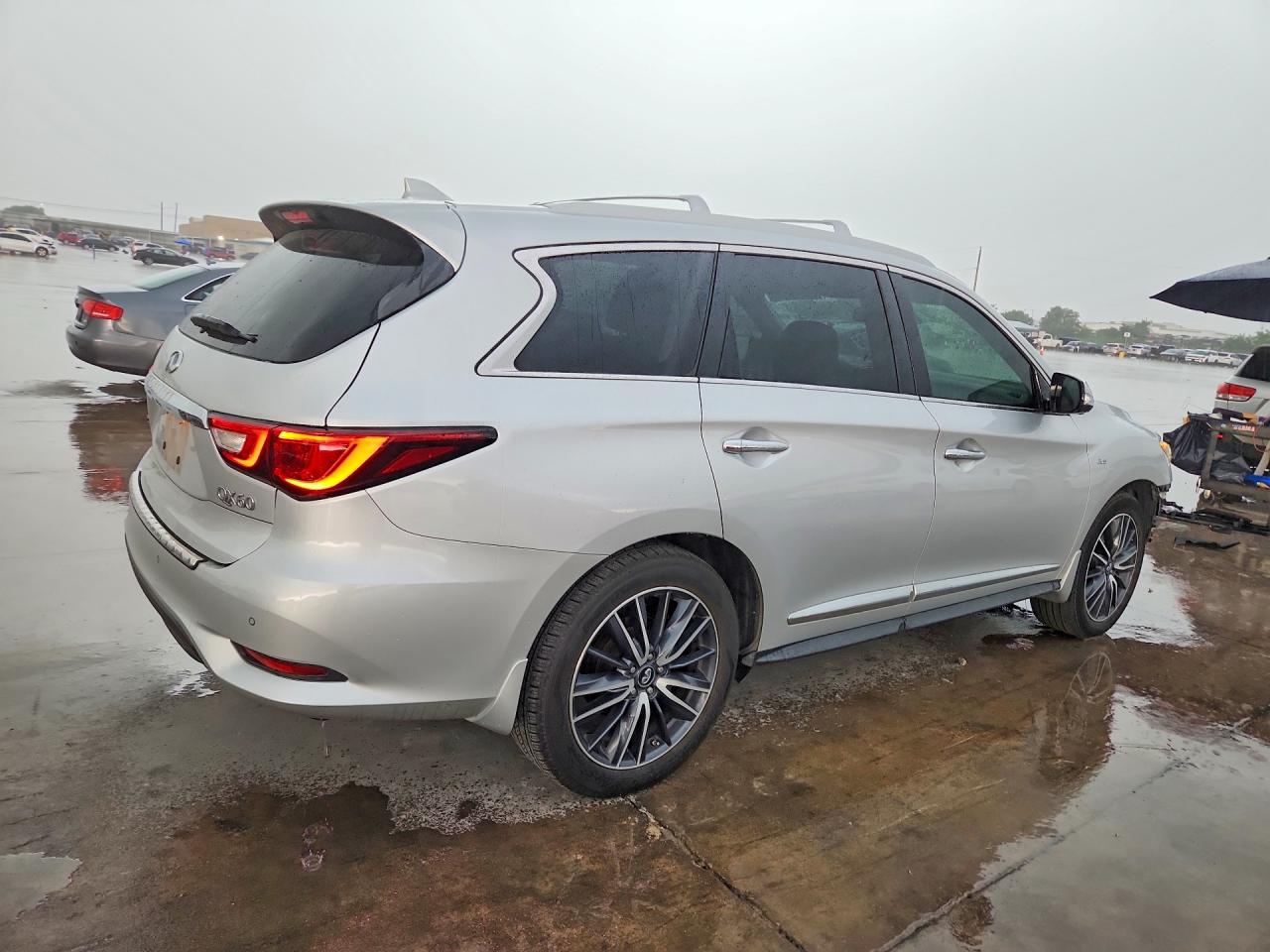 INFINITI Qx Base