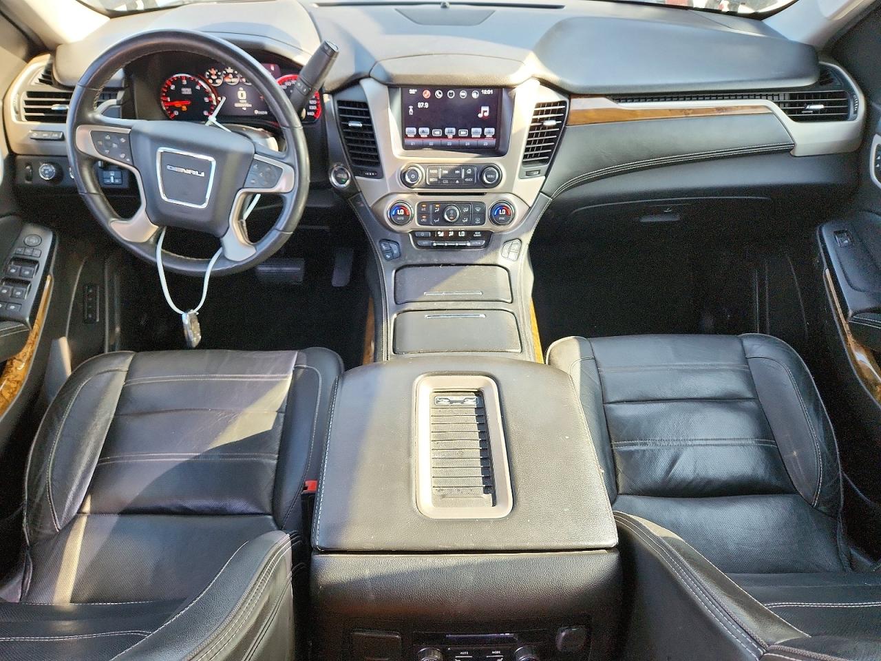 GMC Yukon Denali
