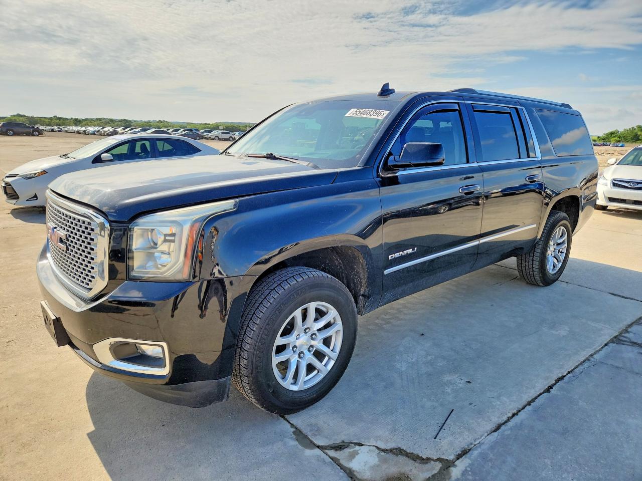 Salvage GMC Yukon Image