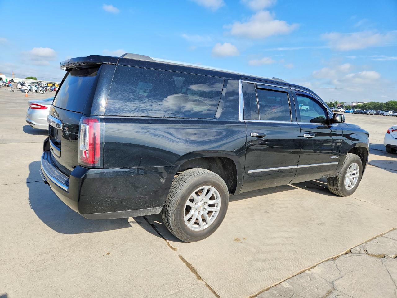 GMC Yukon Denali