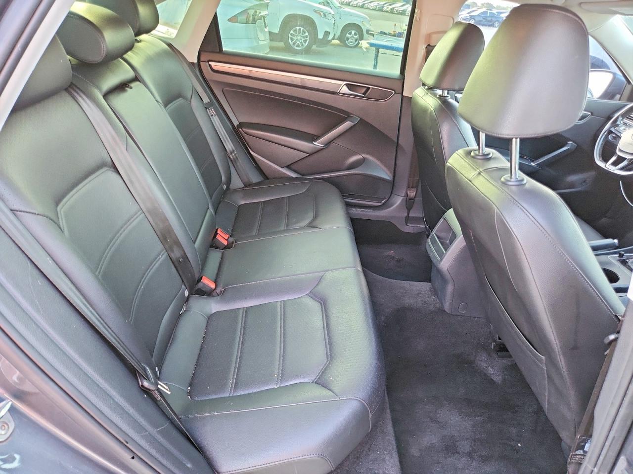 Volkswagen Passat S