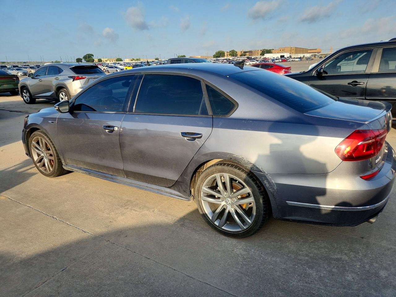 Volkswagen Passat S