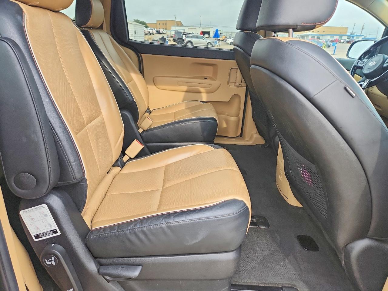 Kia Sedona Lx