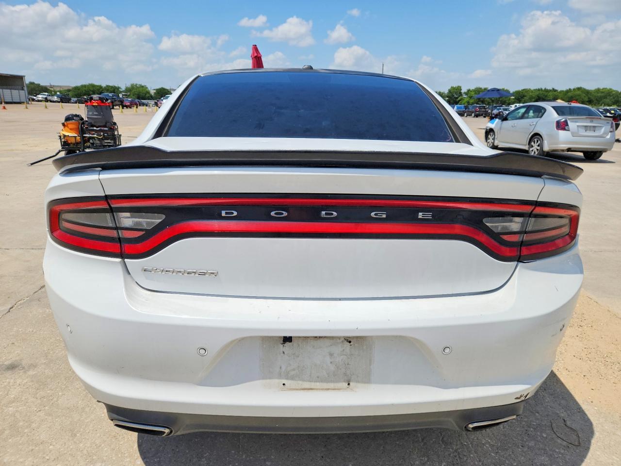 Dodge Charger Se