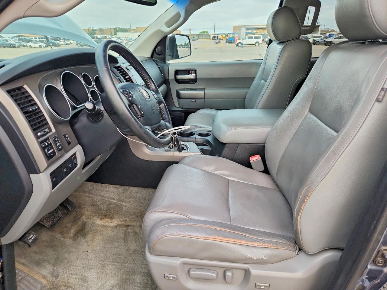 Toyota Sequoia Limited