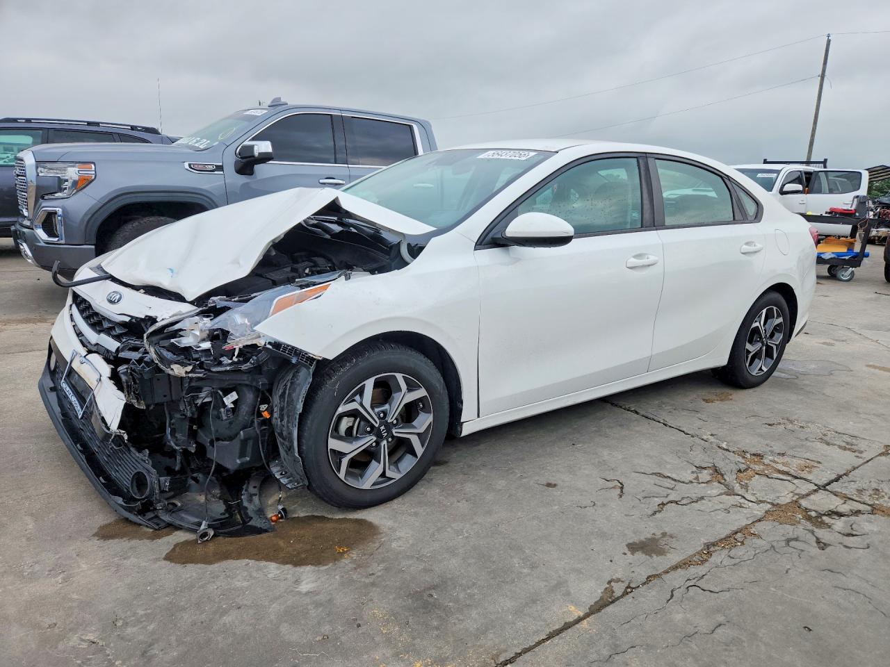 Salvage Kia Forte Image
