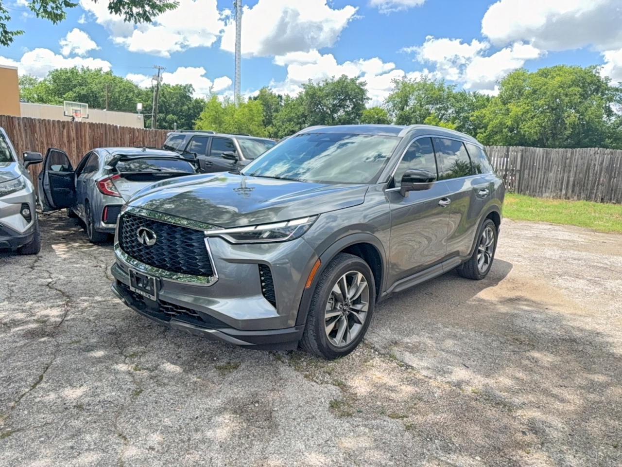 INFINITI Qx Luxe