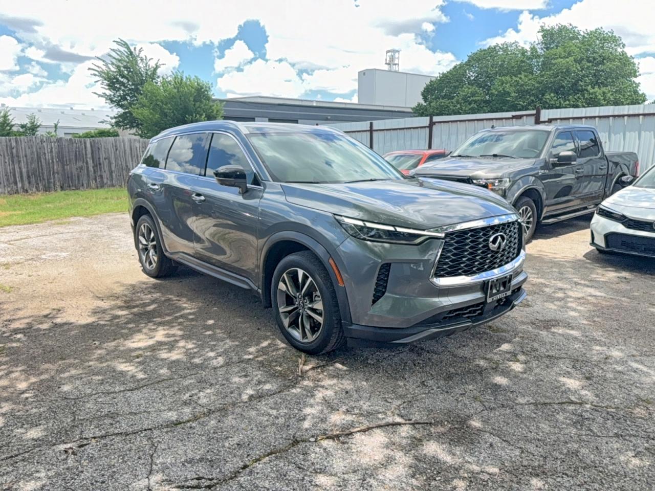Salvage INFINITI Qx Image