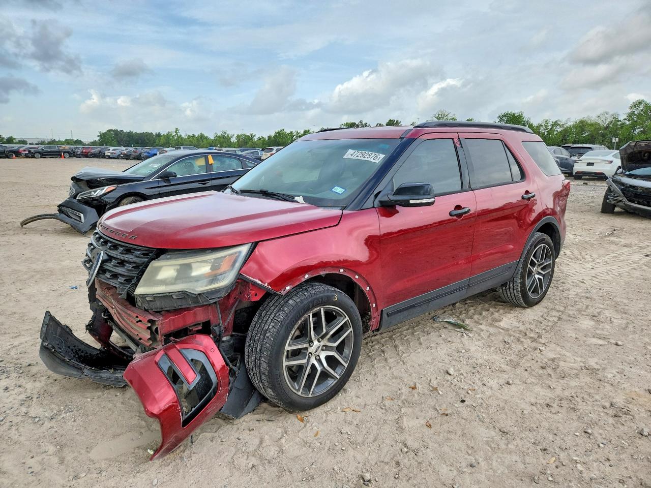 Salvage Ford Explorer Image