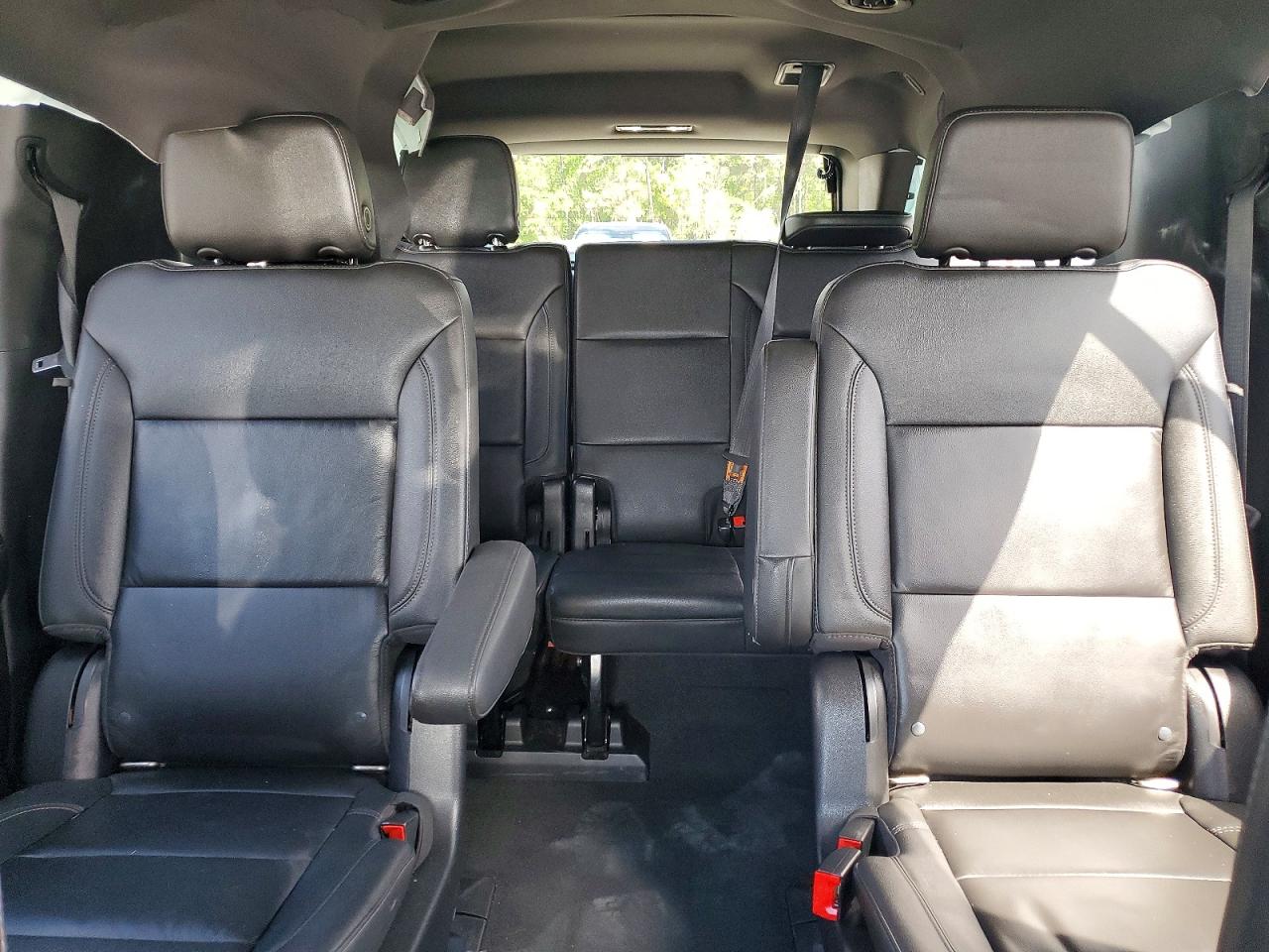 Chevrolet Suburban C1500 Lt