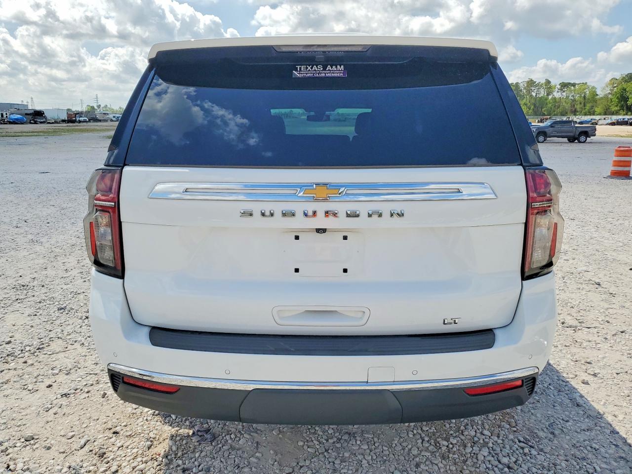 Chevrolet Suburban C1500 Lt