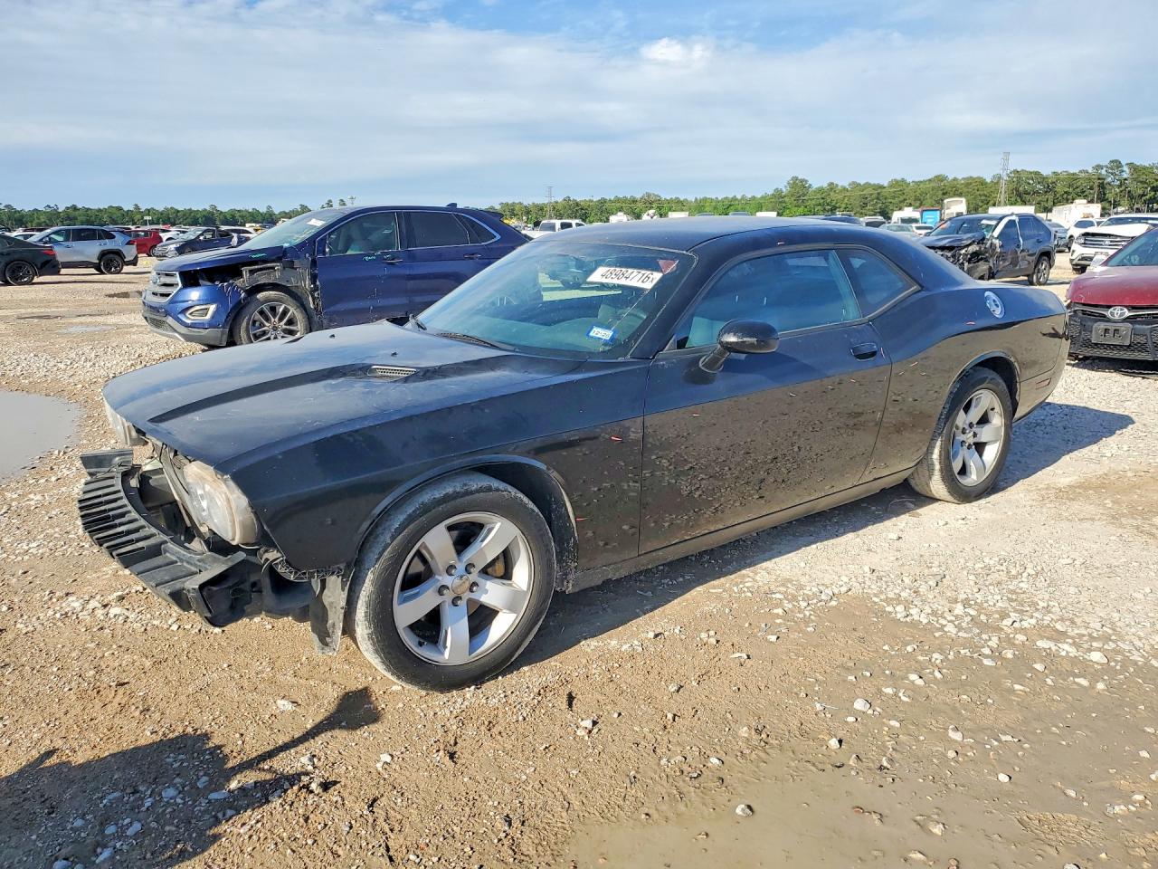 Salvage Dodge Challenger Image