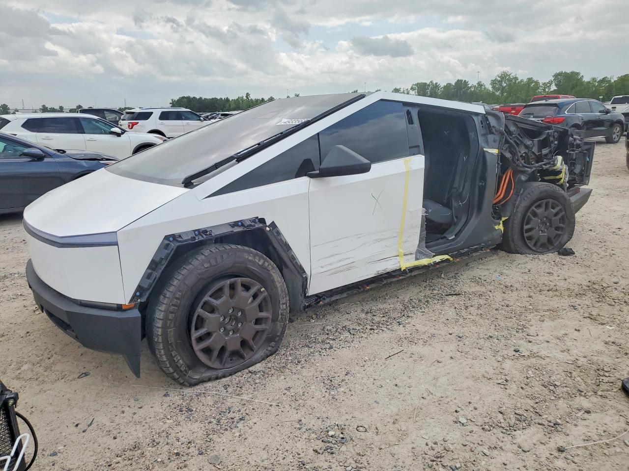 Salvage Tesla Cybertruck Image