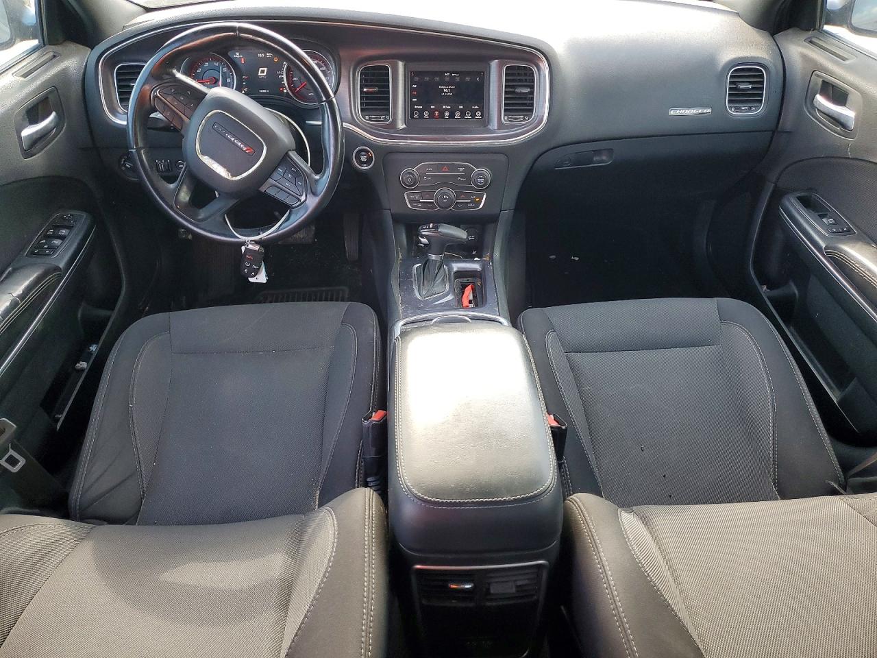 Dodge Charger Sxt