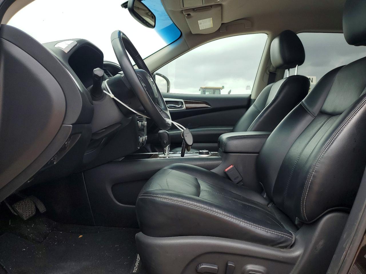 Nissan Pathfinder Sl