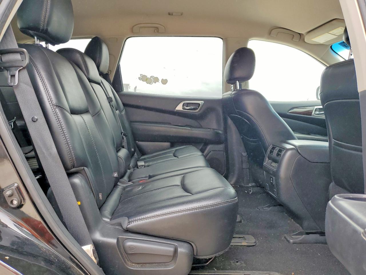 Nissan Pathfinder Sl