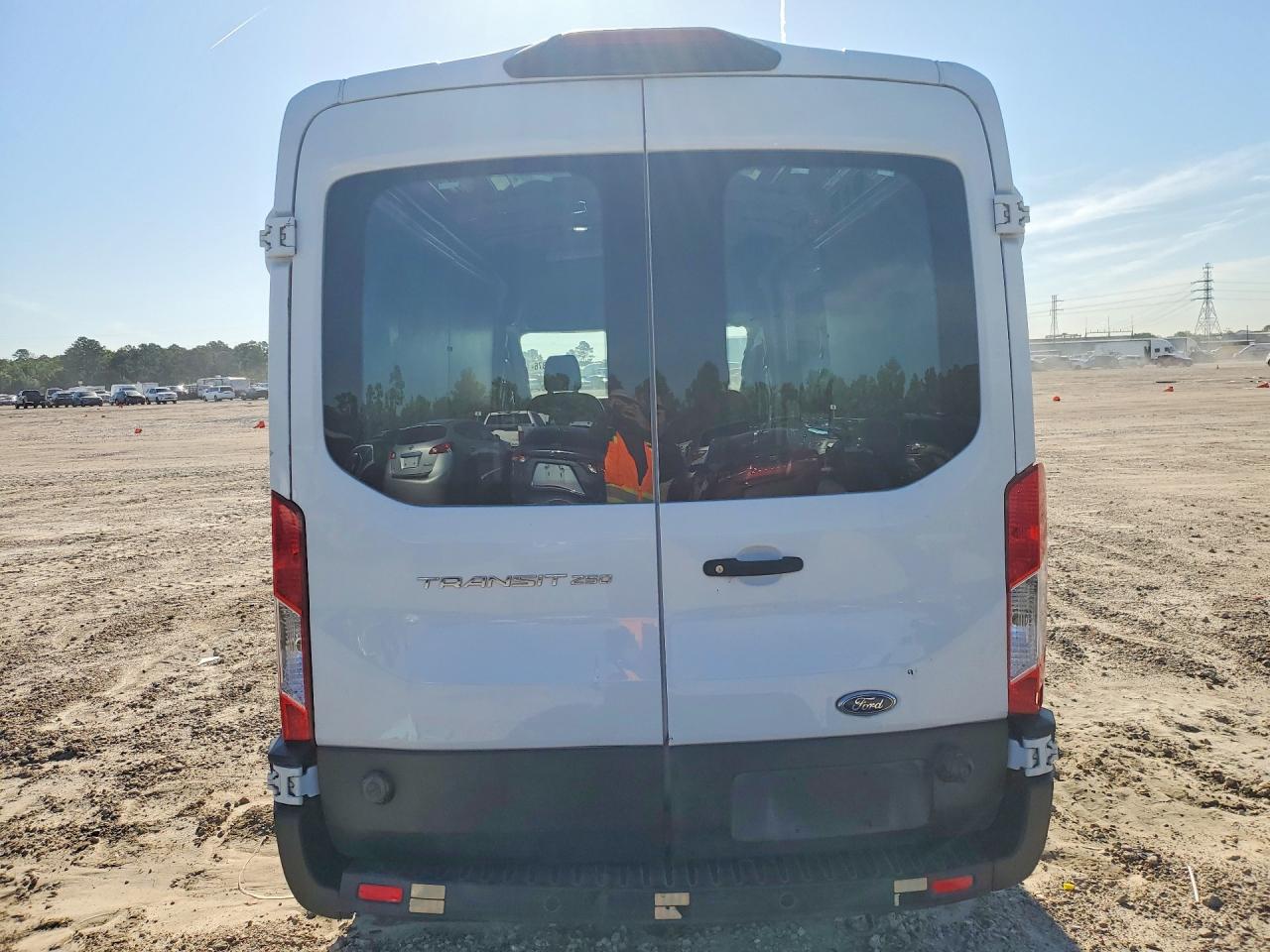 Ford Transit T-250