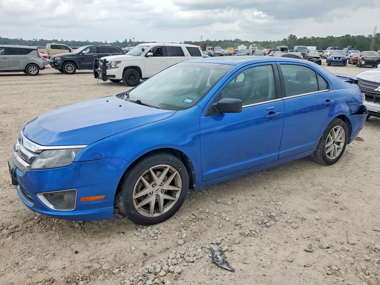 Salvage Ford Fusion Image
