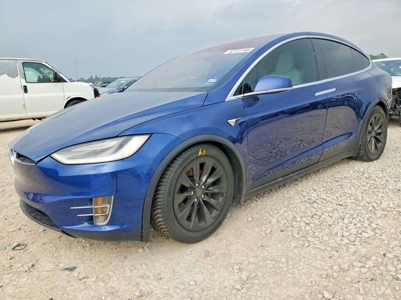 Salvage Tesla Model X Image