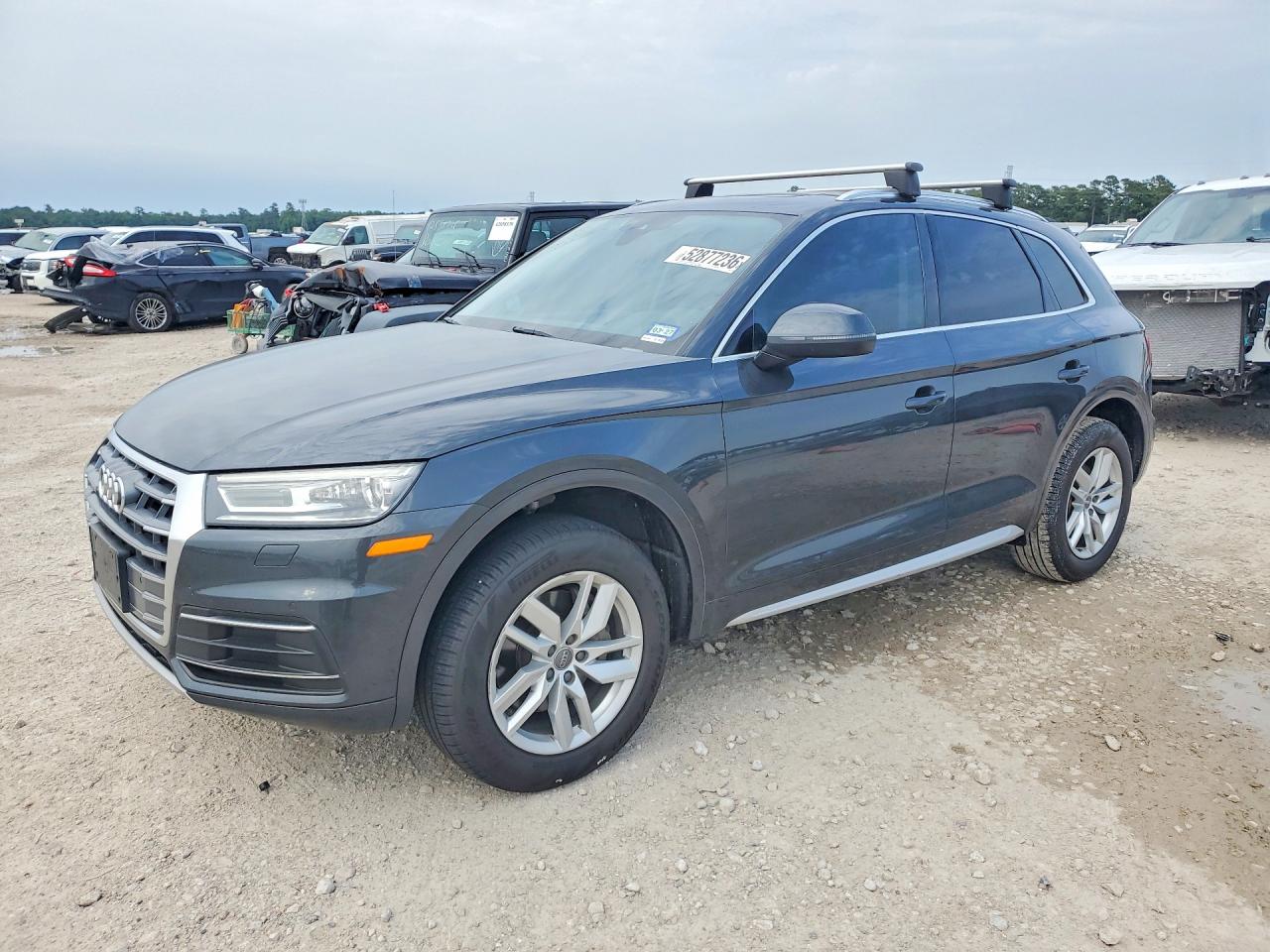 Salvage Audi Q5 Image