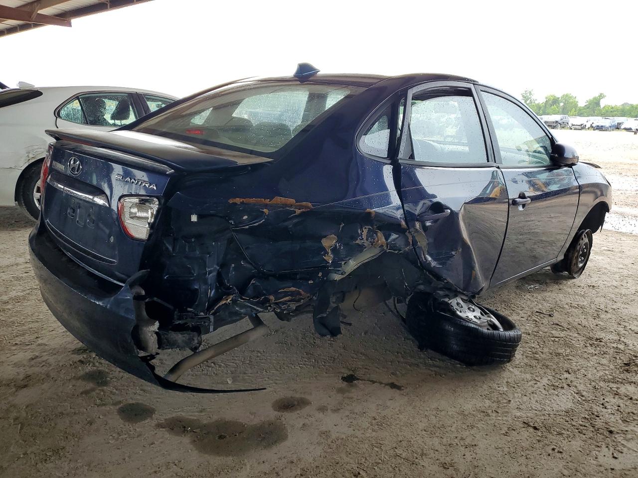 Hyundai ELANTRA Blue
