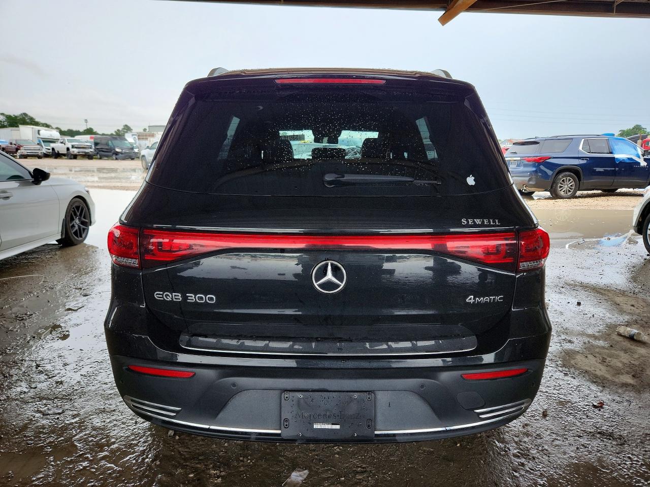Mercedes-Benz EQB 300 4matic