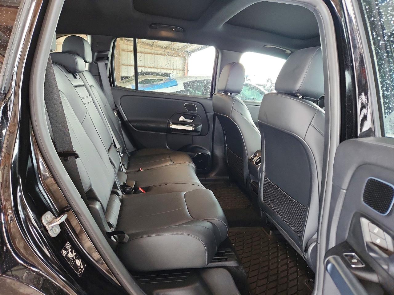 Mercedes-Benz EQB 300 4matic