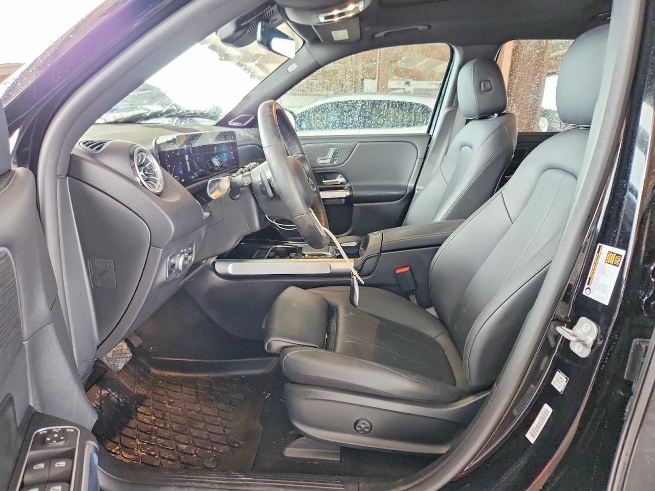 Mercedes-Benz EQB 300 4matic