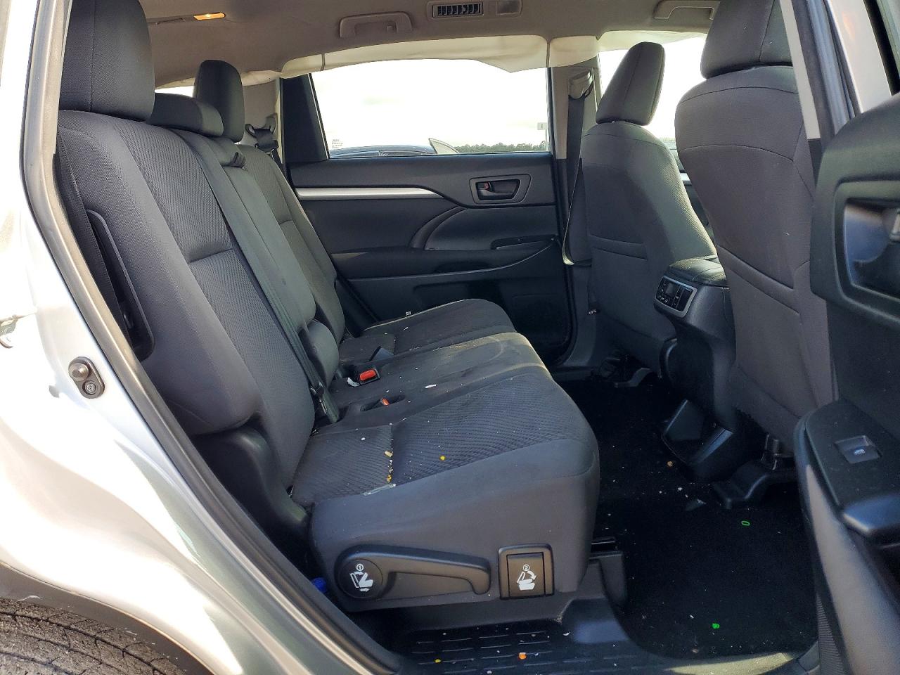 Toyota Highlander Le