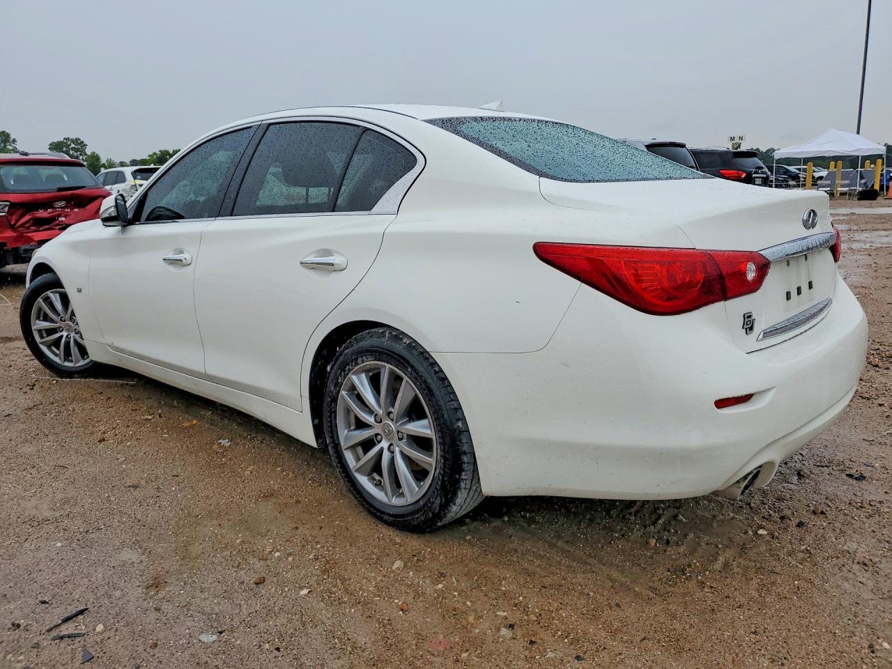INFINITI Q50 Base