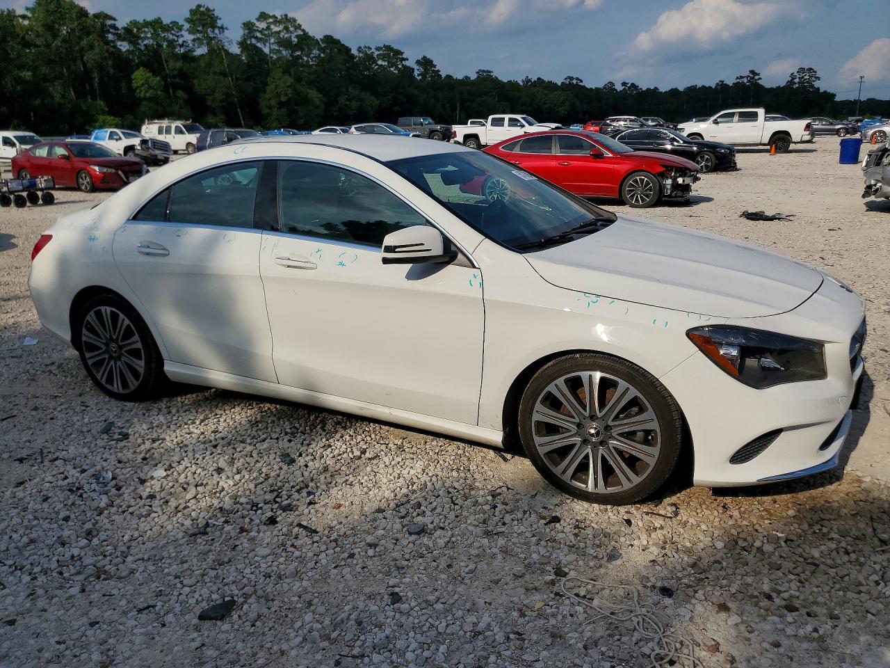 Mercedes-Benz Cla-class 250